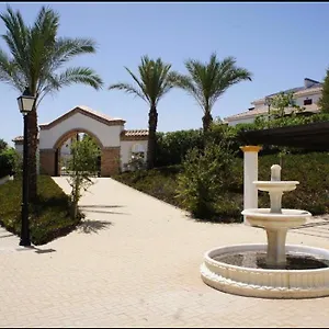 Precioso Bajo Con Jardin En Playa Vera